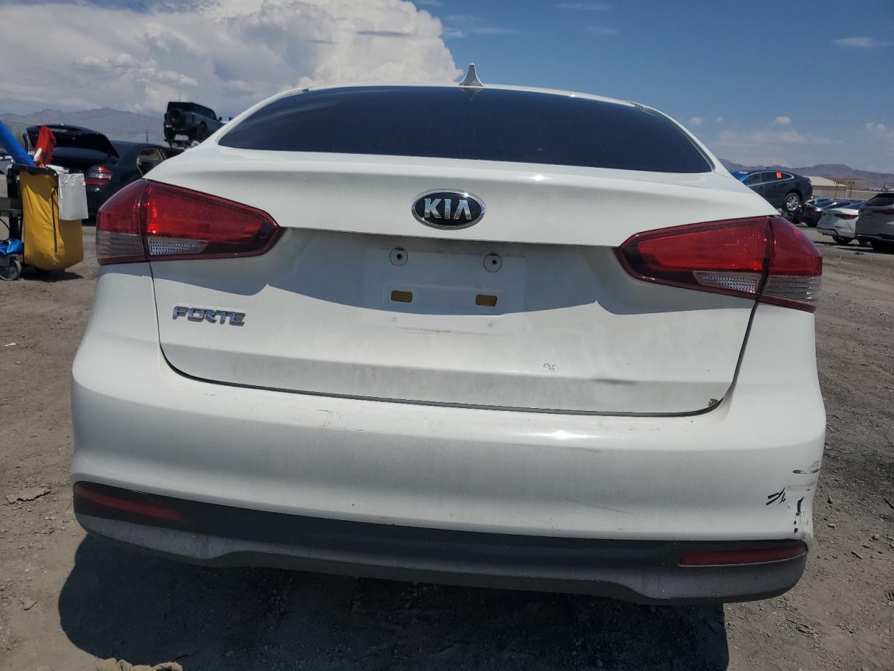 2017 Kia Forte Lx VIN: 3KPFK4A73HE113595 Lot: 65641405