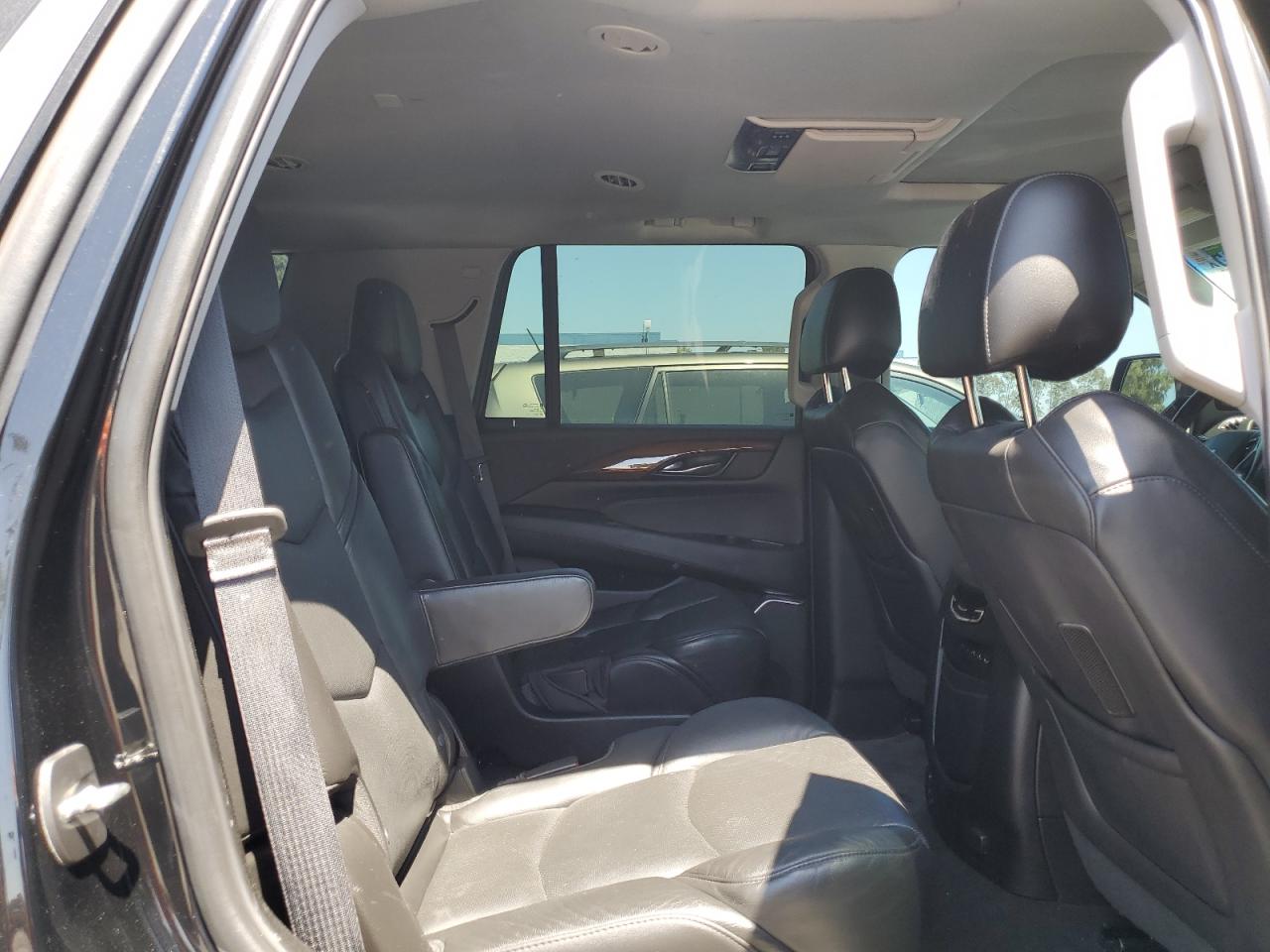 2019 Cadillac Escalade Premium Luxury VIN: 1GYS4CKJ7KR110332 Lot: 63796355