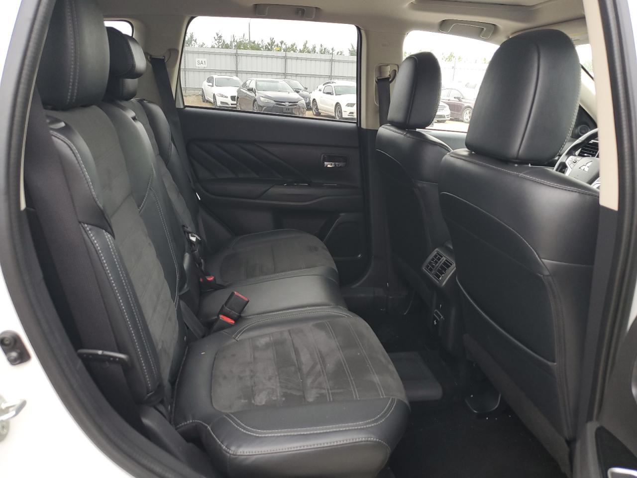 2020 Mitsubishi Outlander Sel VIN: JA4J24A57LZ610326 Lot: 64190905