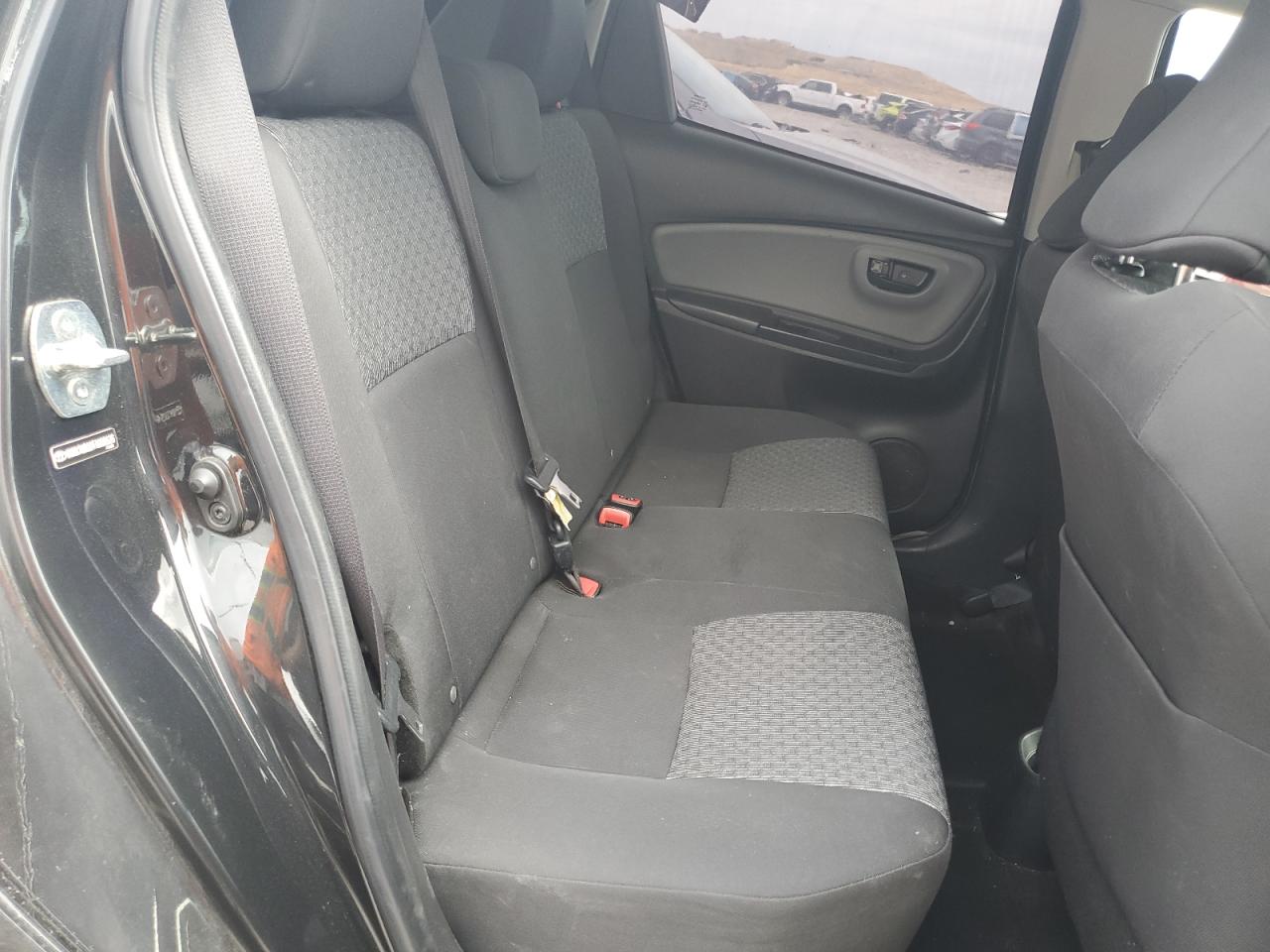 2015 Toyota Yaris VIN: VNKKTUD32FA030526 Lot: 63253905