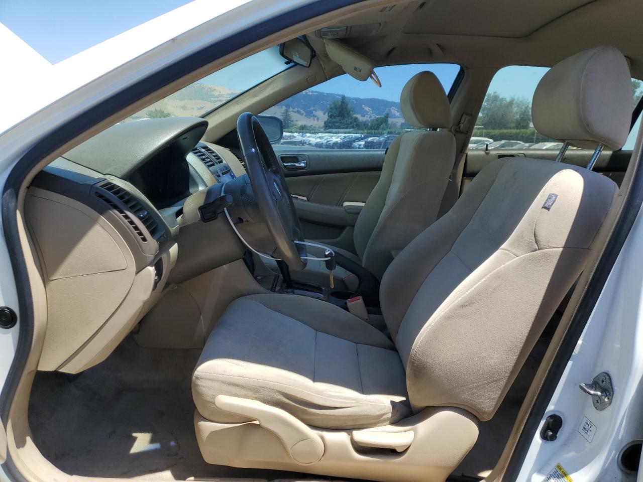 2004 Honda Accord Ex VIN: 1HGCM56804A060938 Lot: 64686575