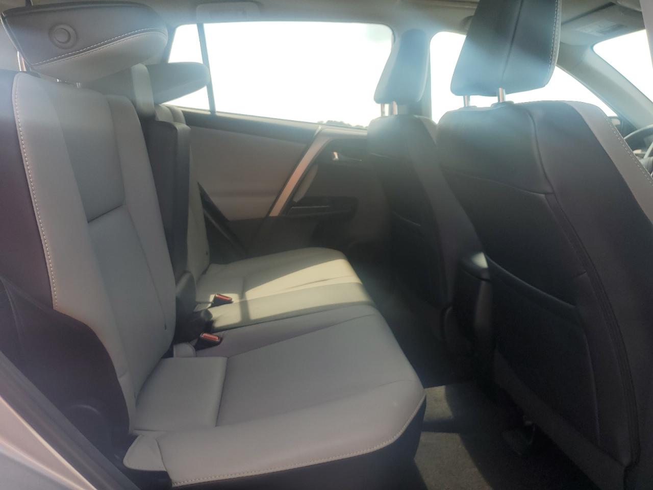2017 Toyota Rav4 Limited VIN: 2T3DFREV8HW567072 Lot: 63624465