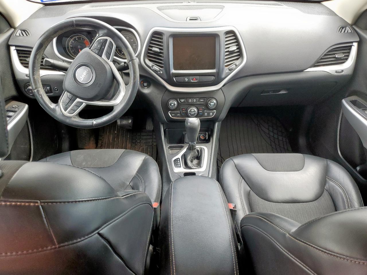 2018 Jeep Cherokee Latitude Plus VIN: 1C4PJLLX6JD539285 Lot: 65409345