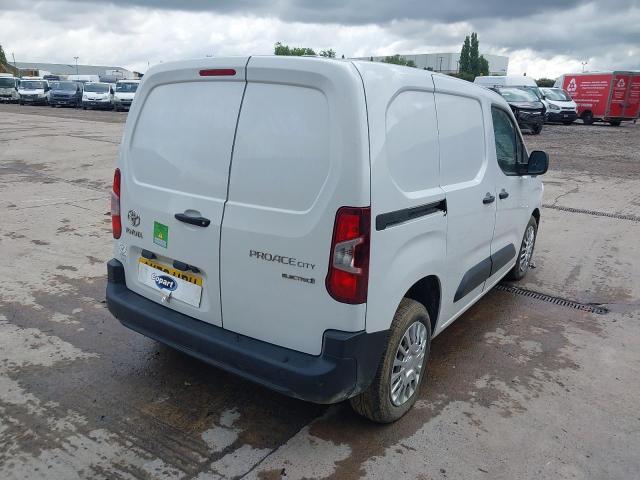 2022 TOYOTA PROACE CIT
