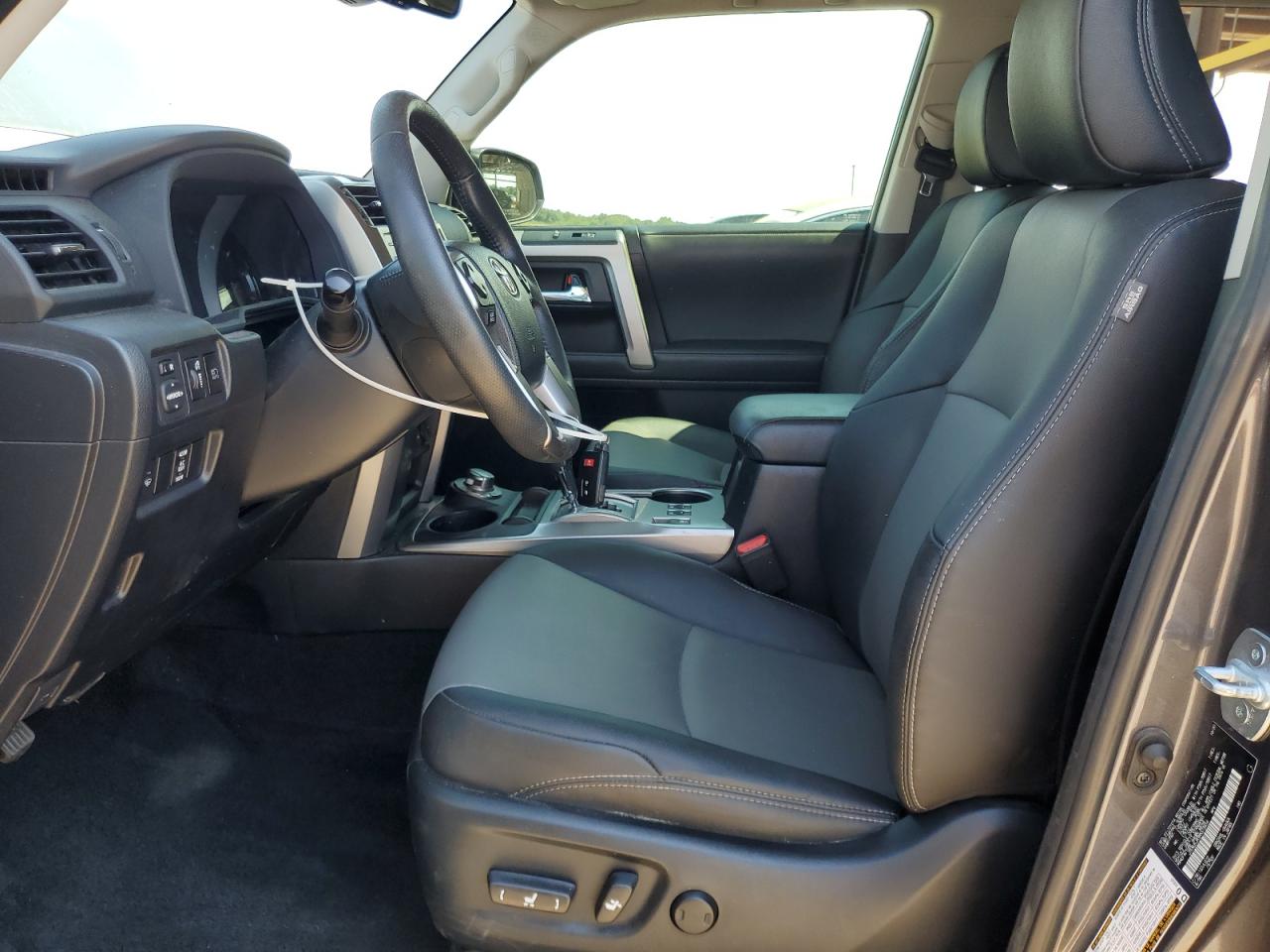 2021 Toyota 4Runner Sr5/Sr5 Premium VIN: JTENU5JR3M5873654 Lot: 64690535