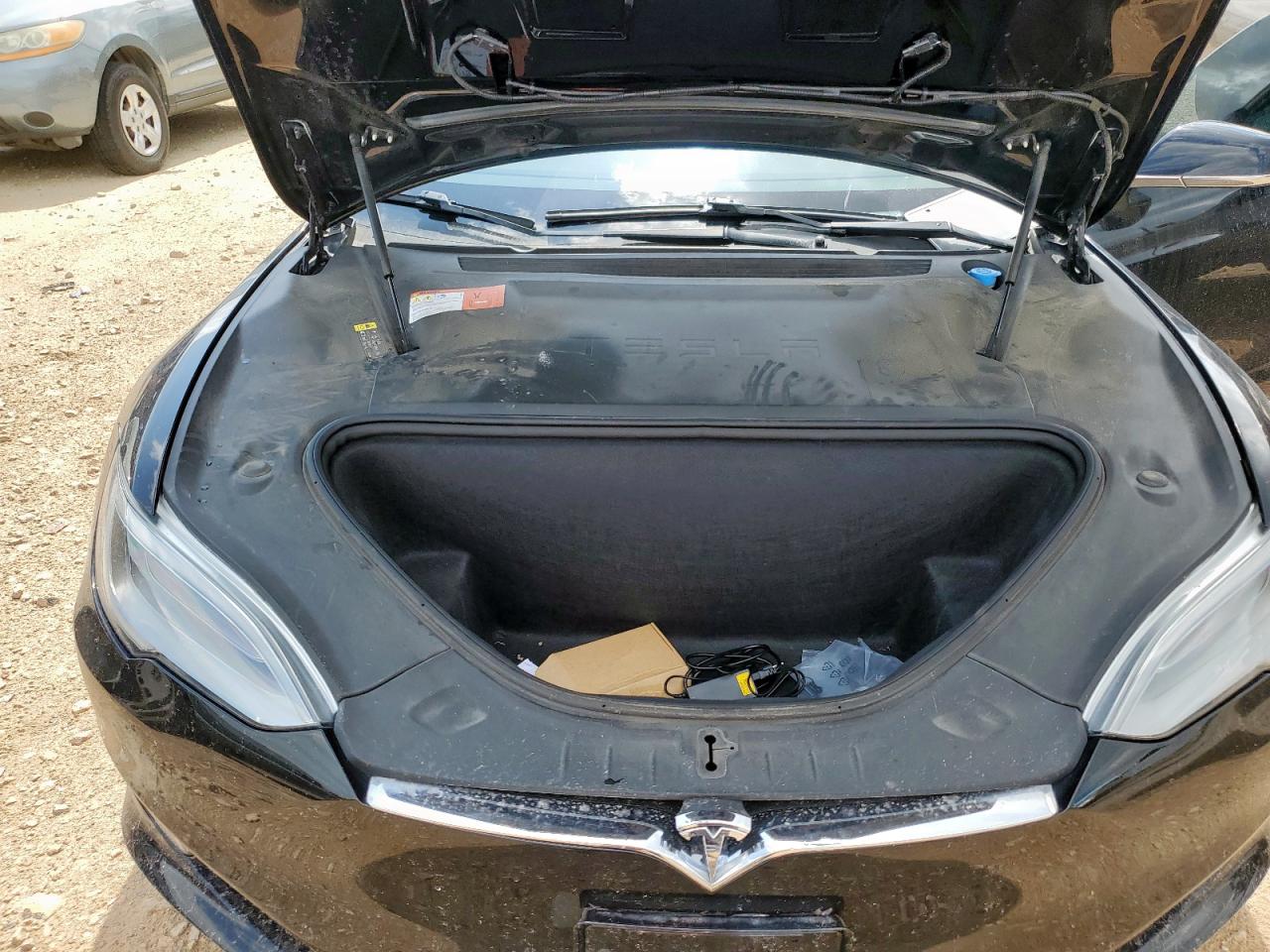 2018 Tesla Model S VIN: 5YJSA1E40JF264667 Lot: 64649435