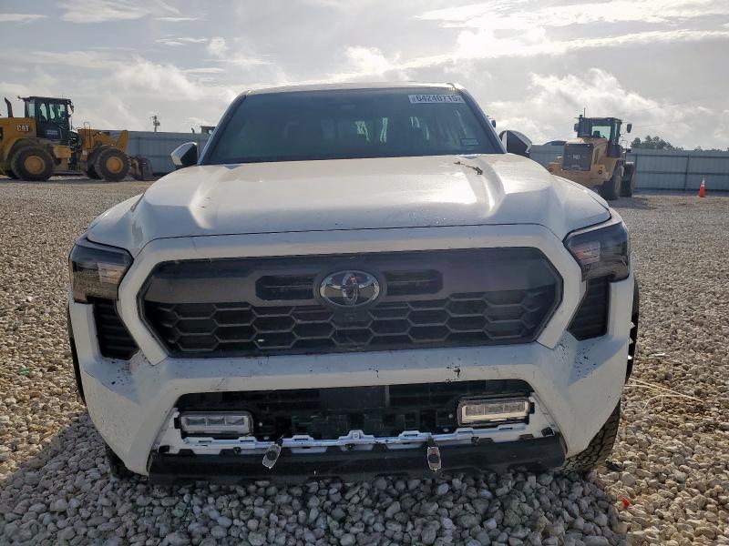  TOYOTA TACOMA 2025 Белы