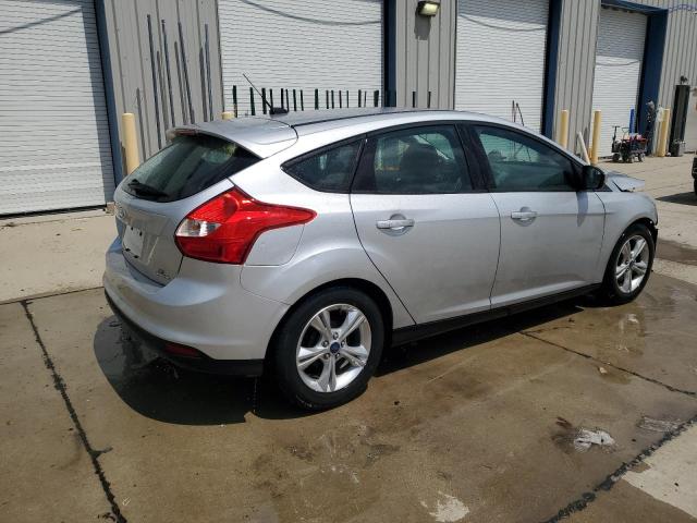  FORD FOCUS 2014 Серебристый