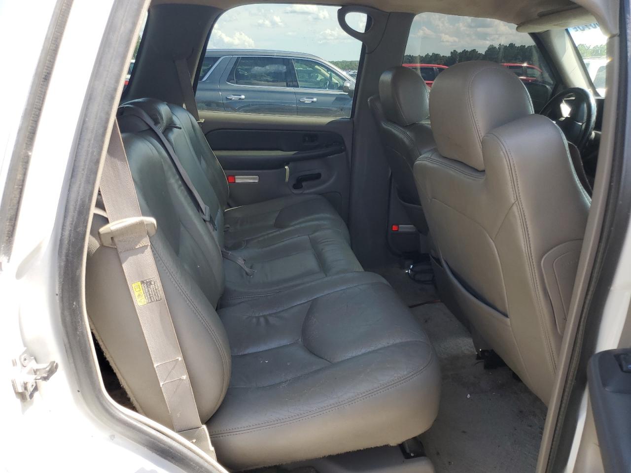 2003 Chevrolet Tahoe K1500 VIN: 1GNEK13Z43J101077 Lot: 64553875