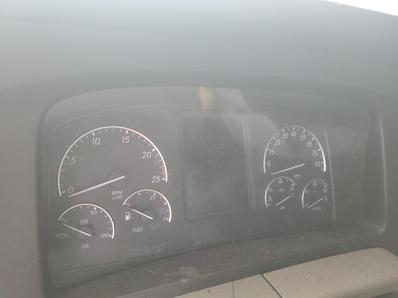 2020 Freightliner Cascadia 126 Semi Truck VIN: 3AKJHHDR9LSLX7608 Lot: 63015565