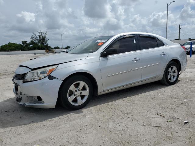 Sedans CHEVROLET MALIBU 2015 Srebrny