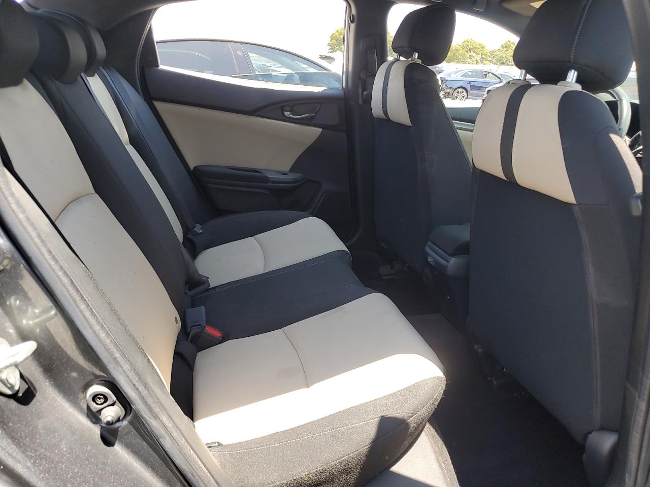 2018 Honda Civic Sport VIN: SHHFK7H45JU431357 Lot: 63105175