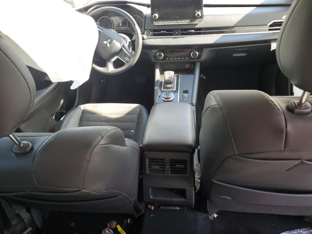  MITSUBISHI OUTLANDER 2023 Srebrny