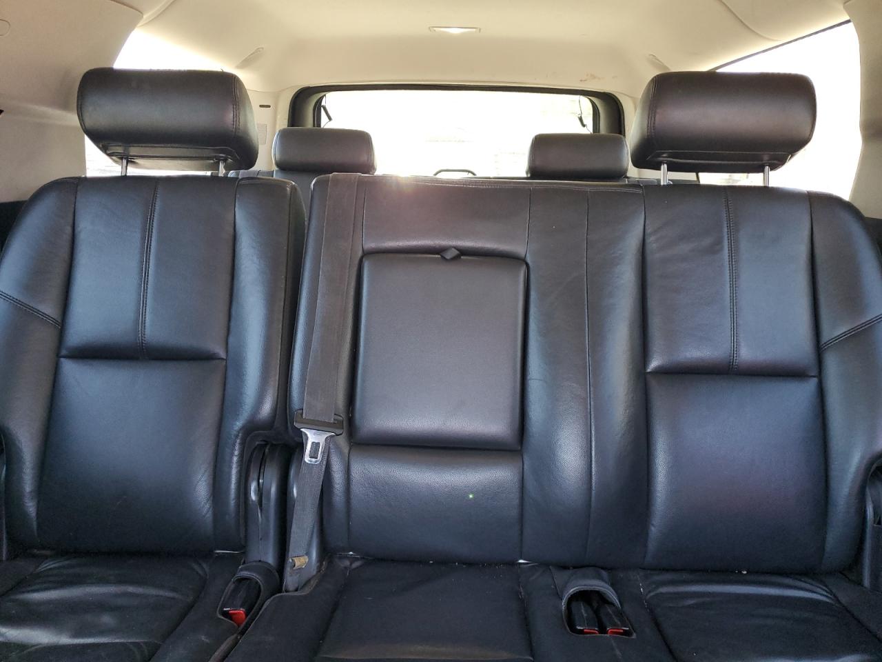 2008 Chevrolet Suburban K1500 Ls VIN: 1GNFK16318R145378 Lot: 64331275