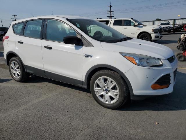 Паркетники FORD ESCAPE 2015 Белы