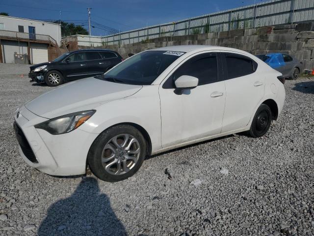 Sedans TOYOTA SCION 2016 White