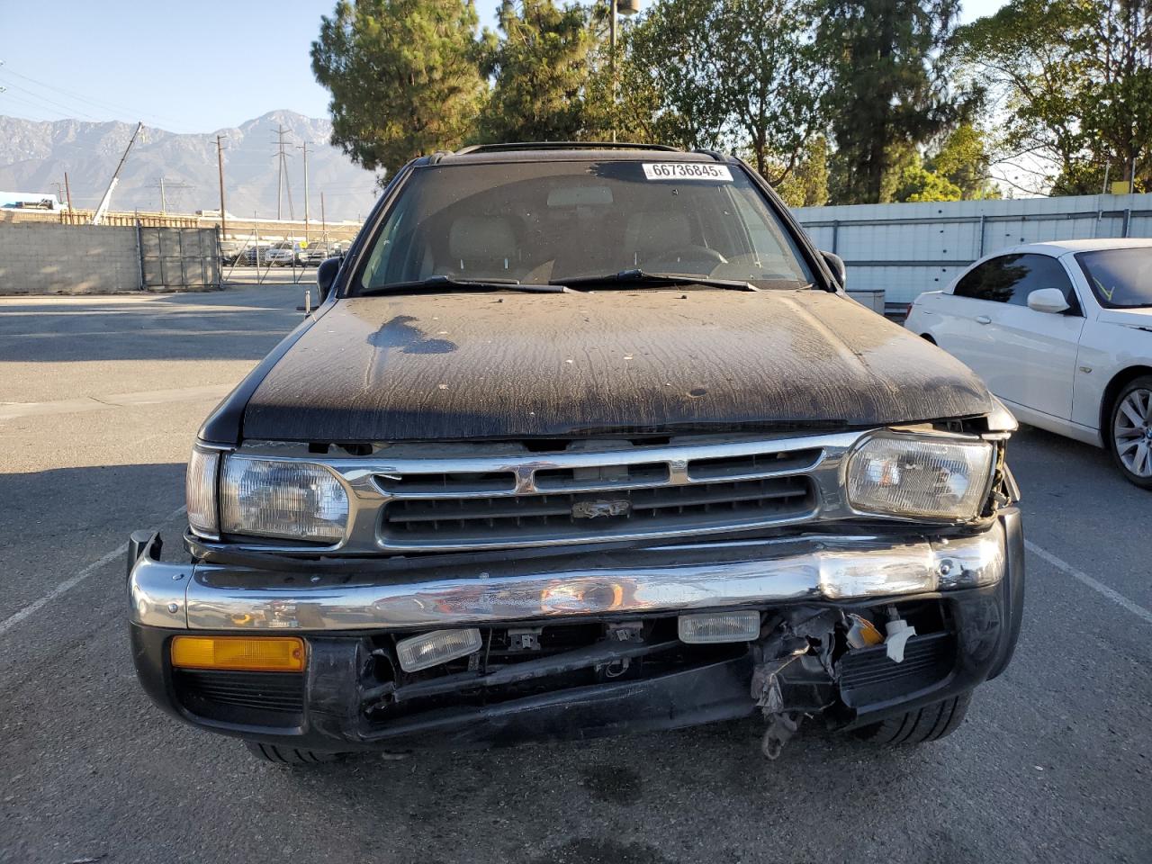 1999 Nissan Pathfinder Xe VIN: JN8AR05S8XW324295 Lot: 66736845