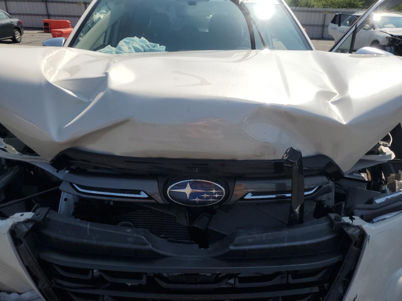 2022 Subaru Forester Touring VIN: JF2SKARC9NH439942 Lot: 63493165