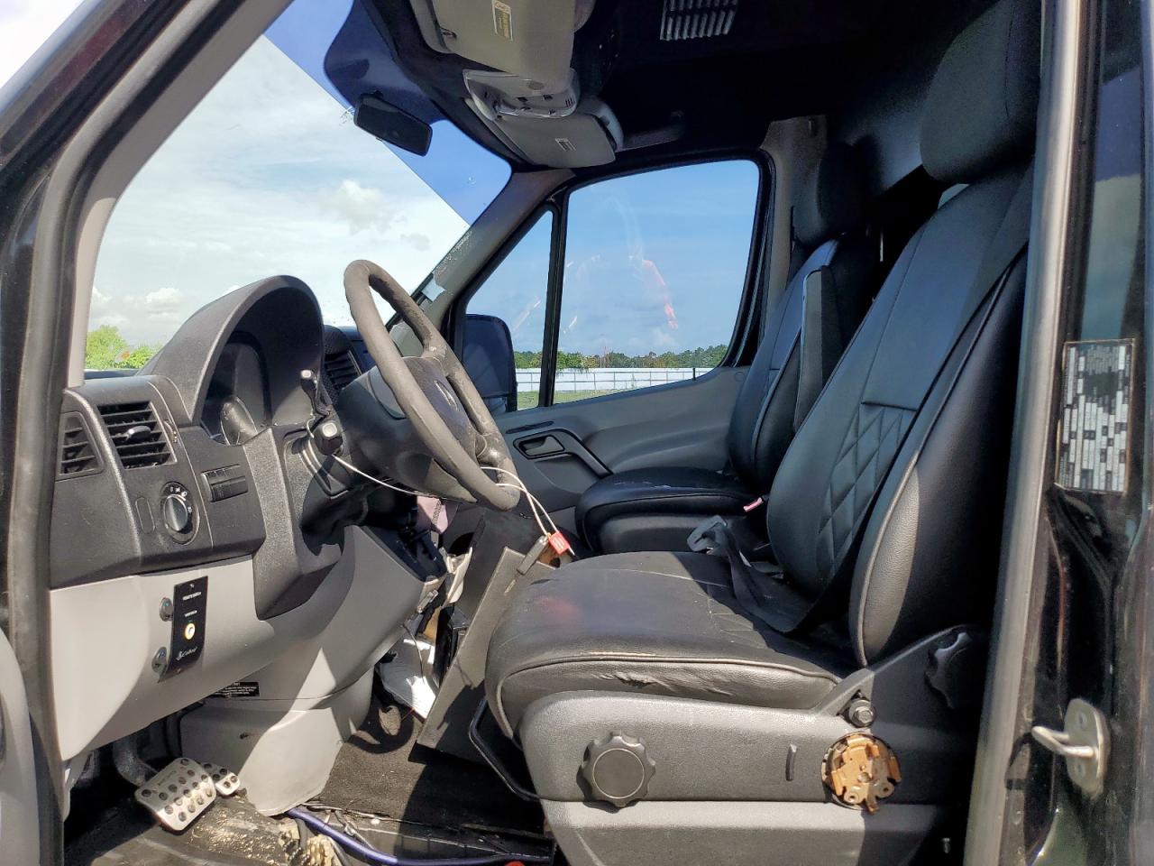 2011 Mercedes-Benz Sprinter 2500 VIN: WD3PE8CC2B5515120 Lot: 63975625