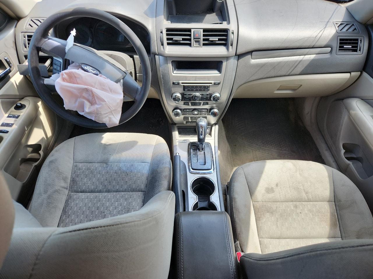 2010 Ford Fusion Se VIN: 3FAHP0HA9AR323207 Lot: 63648745