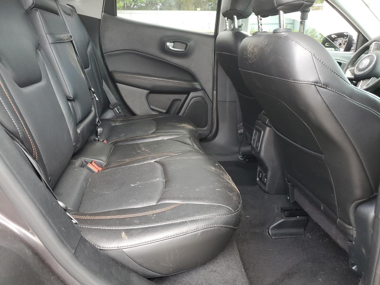 3C4NJDCB6JT398181 2018 Jeep Compass Limited