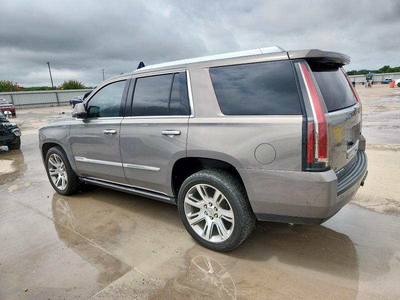  CADILLAC ESCALADE 2018 Серебристый