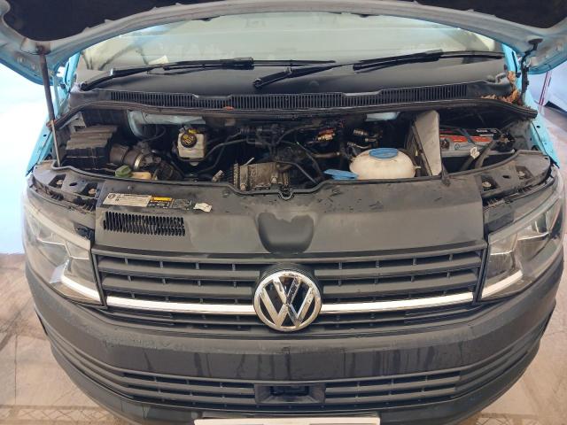2017 VOLKSWAGEN TRANSPORTE