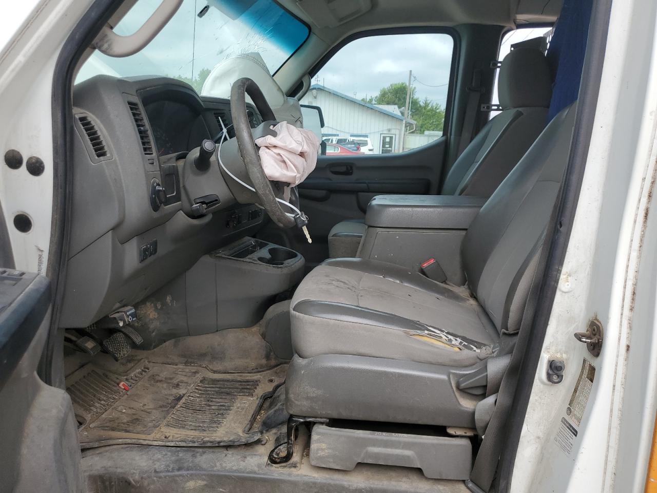 1n6af0ky9en111076 1N6AF0KY9EN111076 2014 Nissan Nv 2500