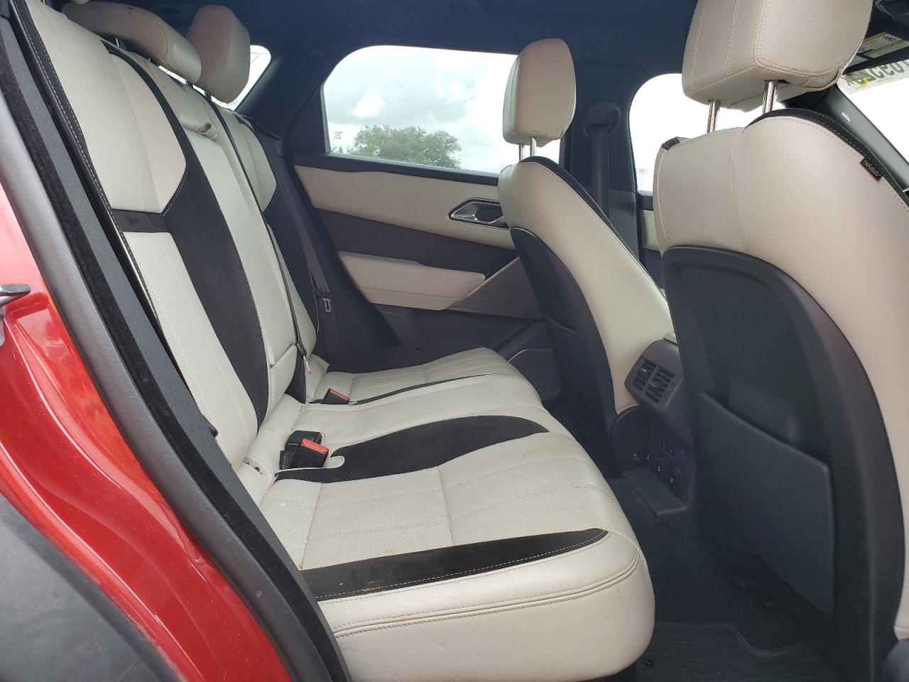 2018 Land Rover Range Rover Velar R-Dynamic Se VIN: SALYL2RX1JA751392 Lot: 64769525