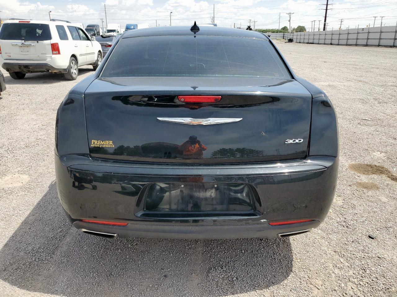 2019 Chrysler 300 Touring VIN: 2C3CCAAG3KH755667 Lot: 64408265