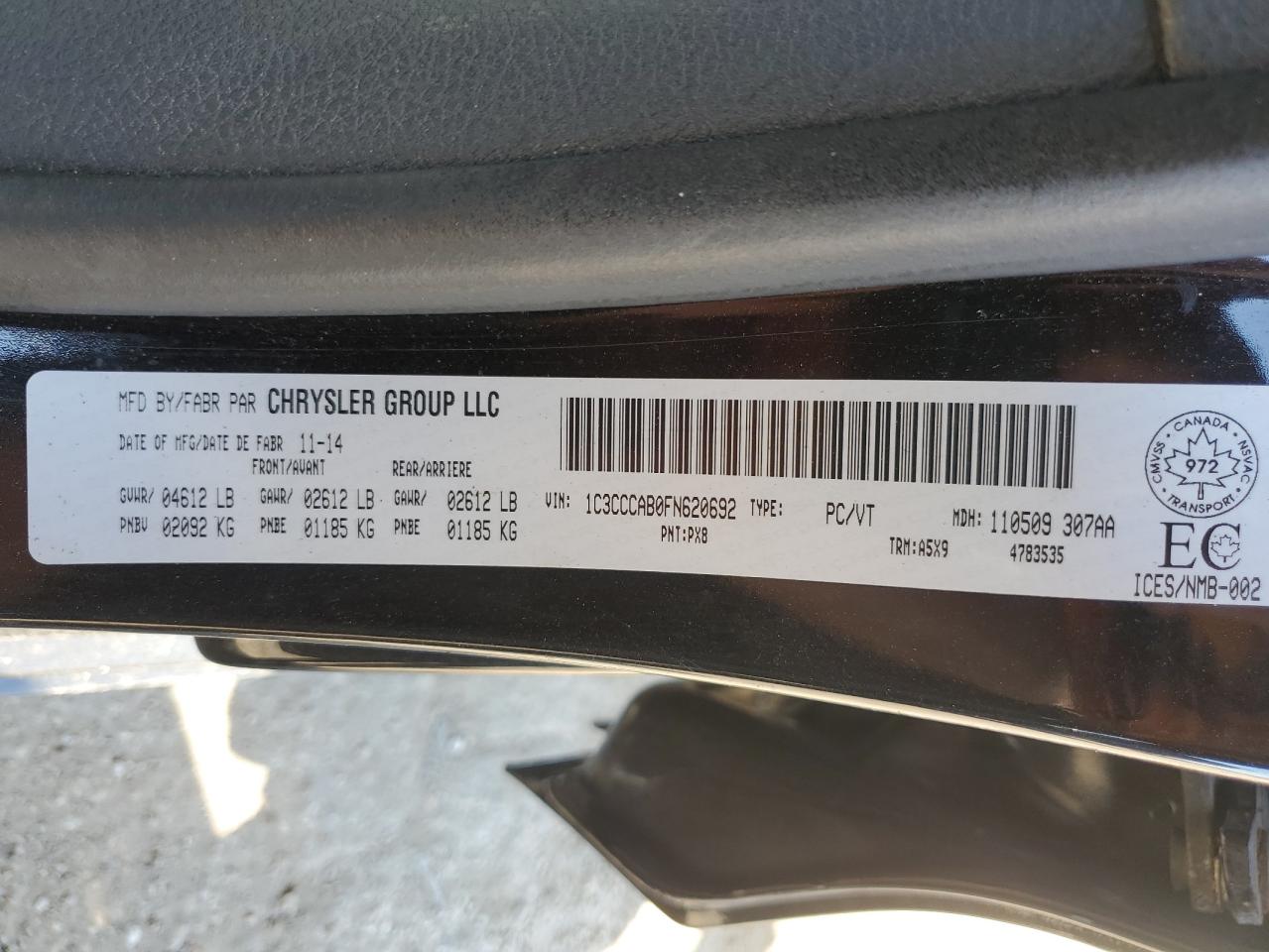 2015 Chrysler 200 Limited VIN: 1C3CCCAB0FN620692 Lot: 65035695