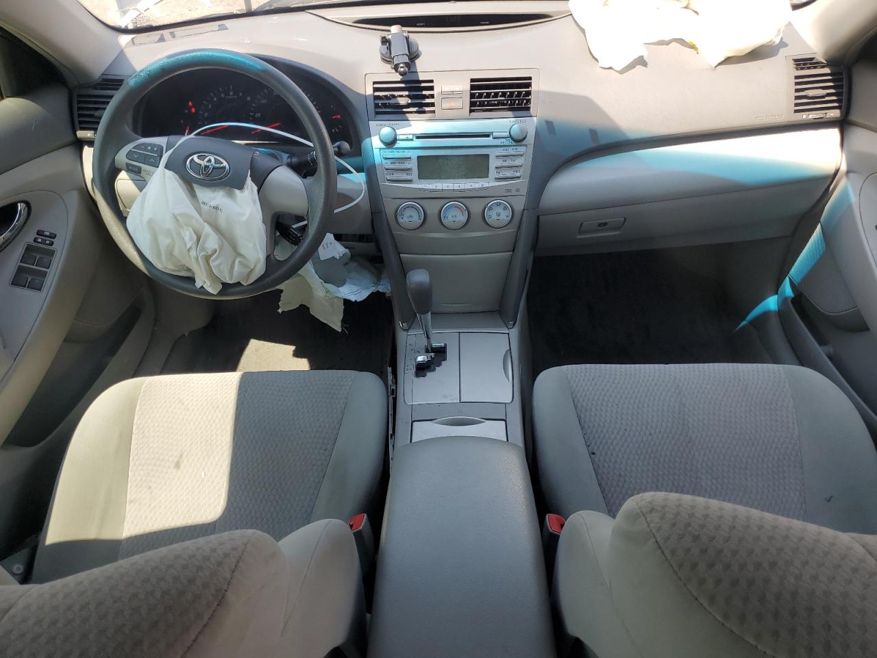 2011 Toyota Camry Base VIN: 4T1BF3EK2BU676279 Lot: 63161895