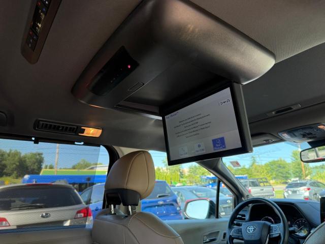 2022 TOYOTA SIENNA LIMITED