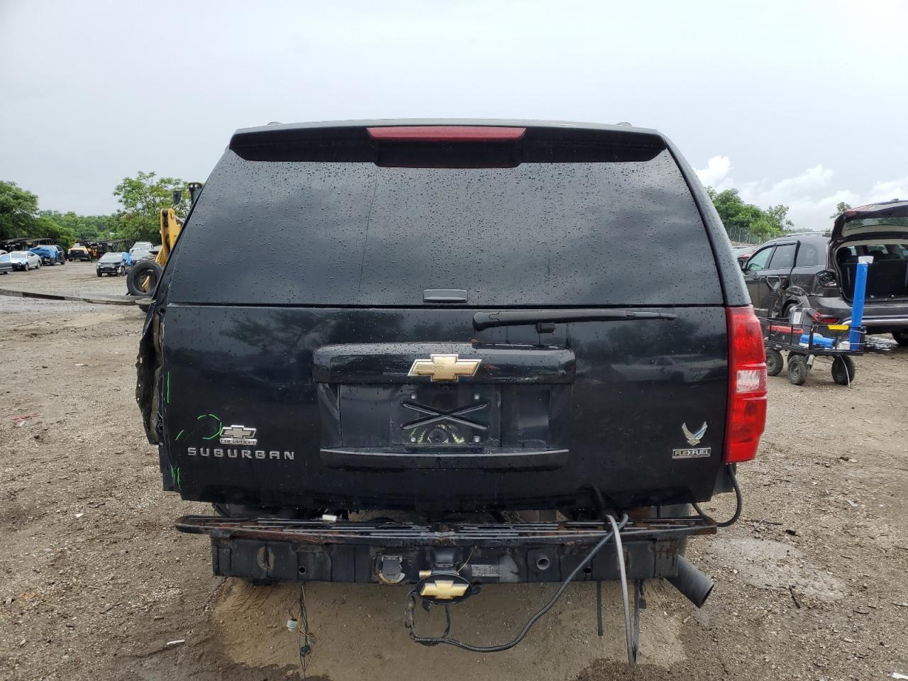 2008 Chevrolet Suburban K1500 Ls VIN: 1GNFK16308J107400 Lot: 61567295