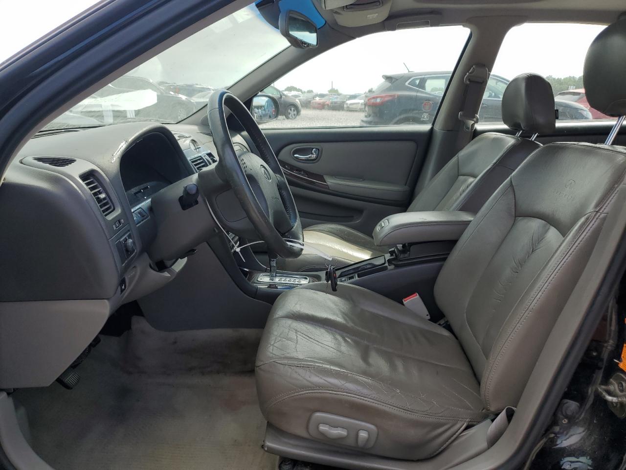 2000 Infiniti I30 VIN: JNKCA31A5YT104396 Lot: 61491455