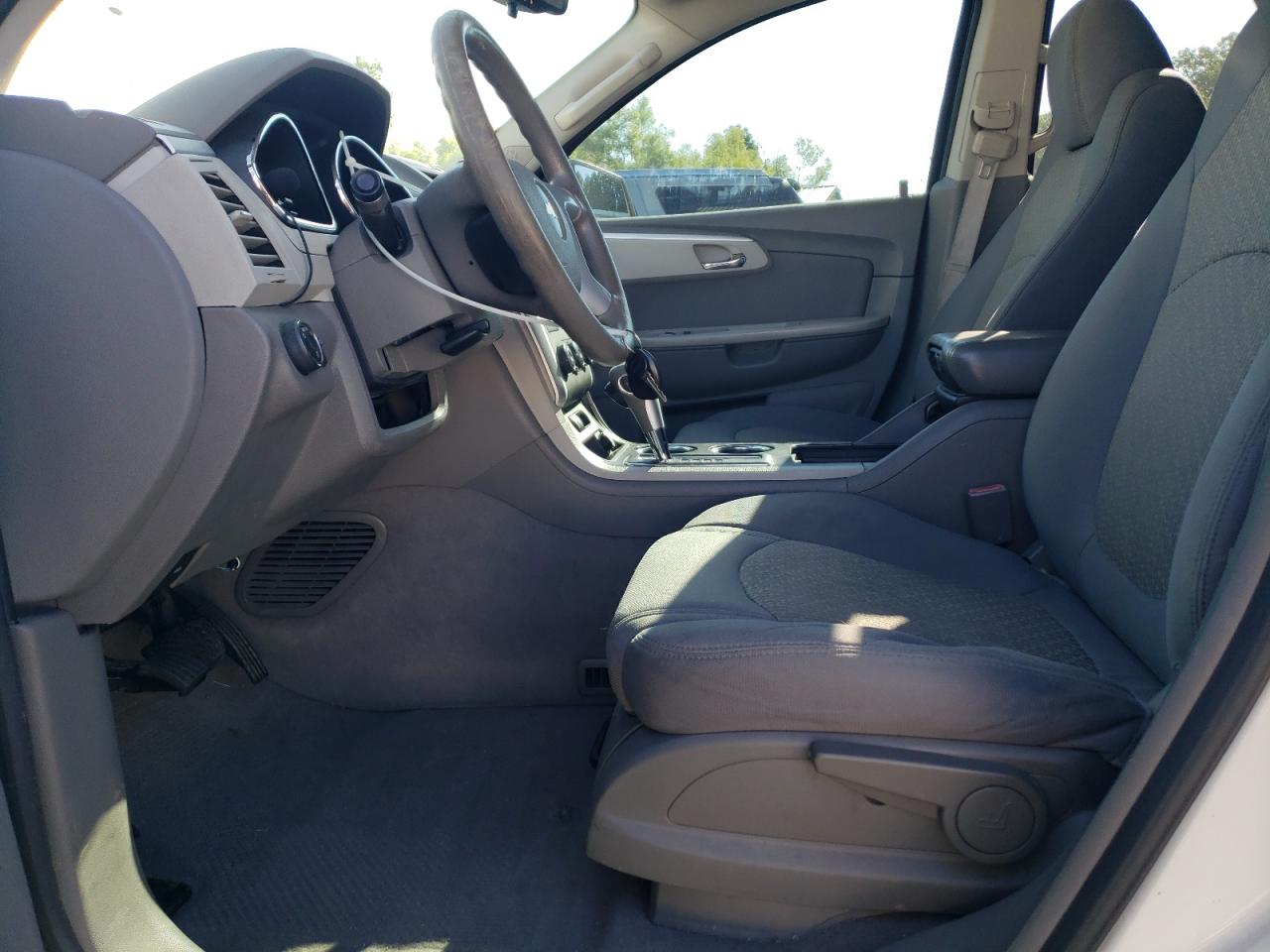 2011 Chevrolet Traverse Ls VIN: 1GNKREED8BJ376554 Lot: 63322555