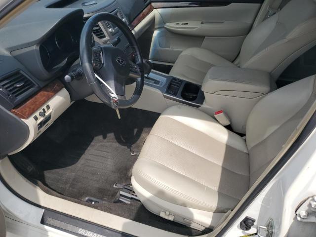 Sedans SUBARU LEGACY 2014 Biały