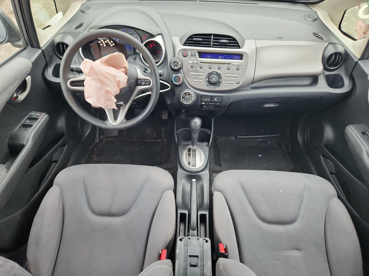 2013 Honda Fit VIN: JHMGE8H35DC027677 Lot: 64938385