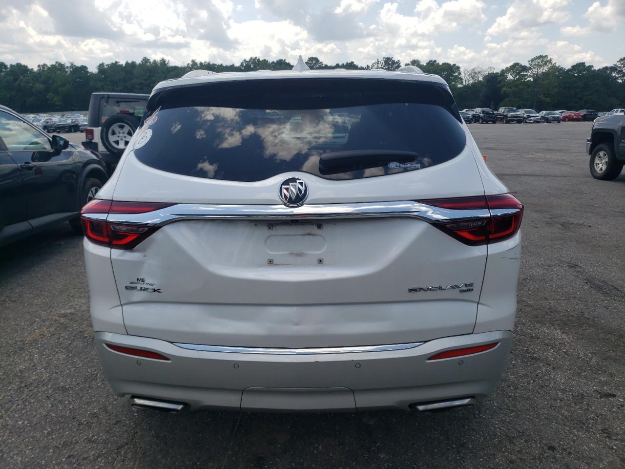 2018 Buick Enclave Essence VIN: 5GAEVAKW7JJ136489 Lot: 63996935