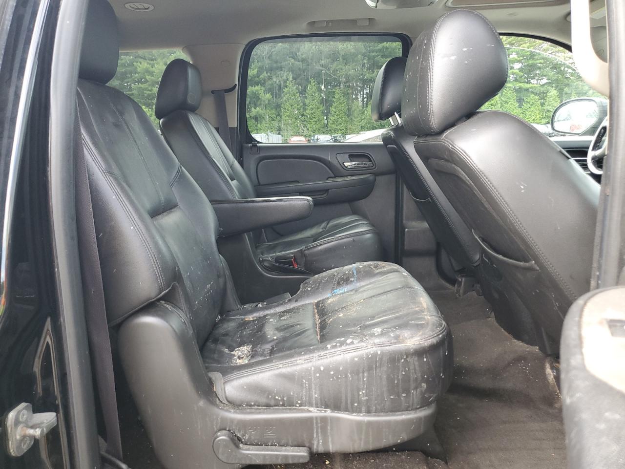 2014 Chevrolet Suburban K1500 Lt VIN: 1GNSKJE71ER210650 Lot: 64726305