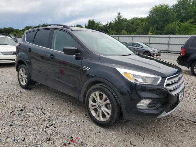  FORD ESCAPE 2018 Czarny