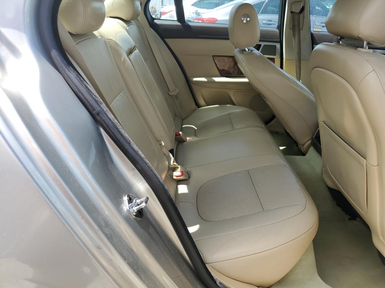 2010 Jaguar Xf Premium VIN: SAJWA0GB8ALR57444 Lot: 64764355