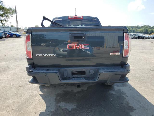  GMC CANYON 2017 Зеленый