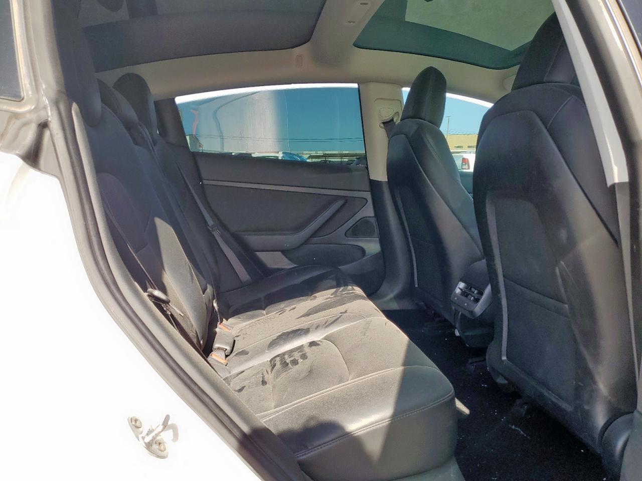 5YJ3E1EA9LF597631 2020 Tesla Model 3