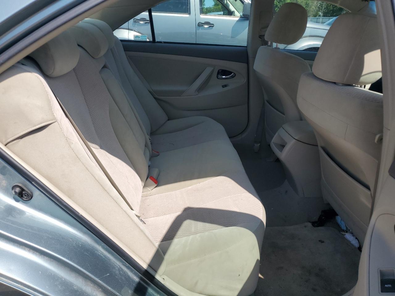 2010 Toyota Camry Base VIN: 4T1BF3EK1AU562028 Lot: 64675965