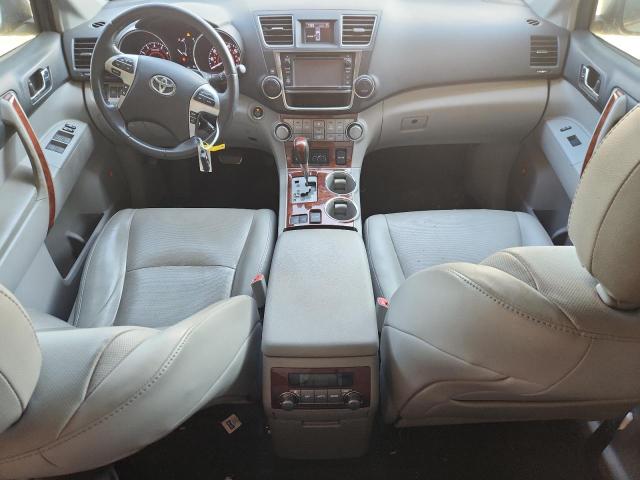  TOYOTA HIGHLANDER 2013 Серебристый