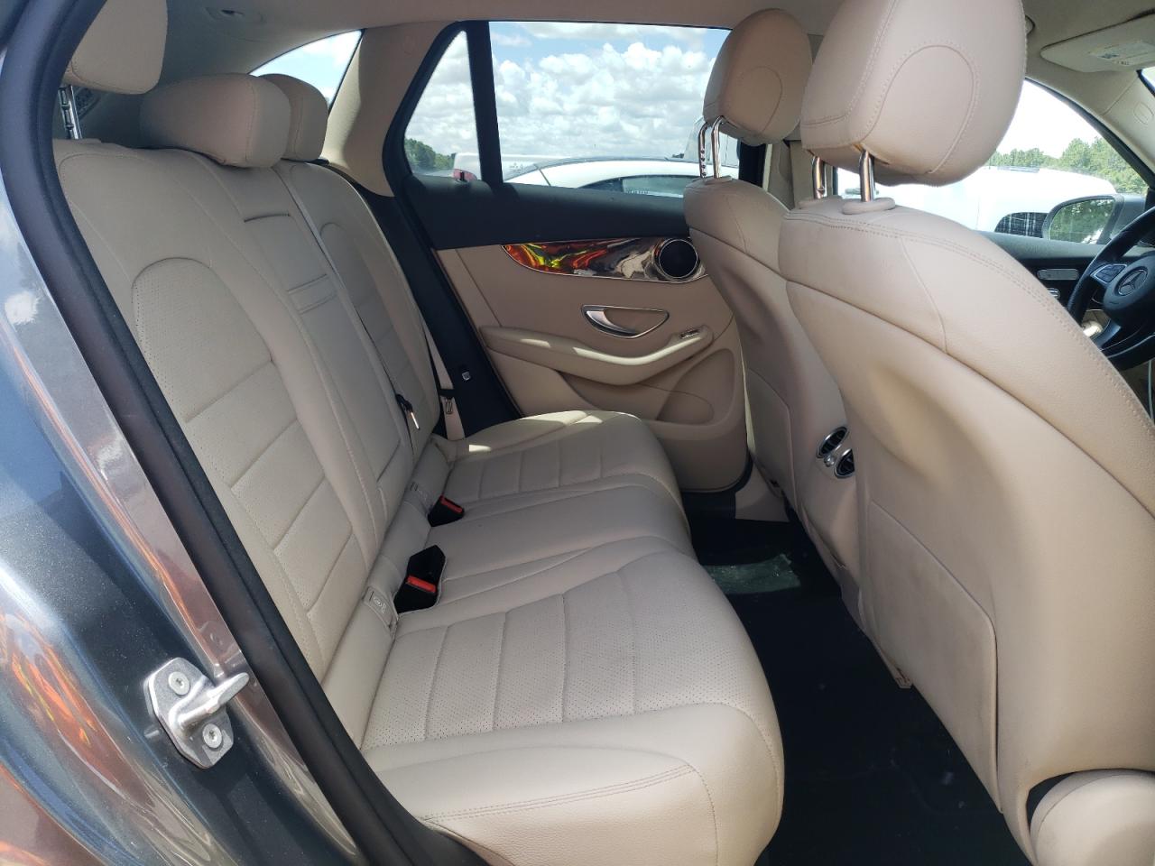 2016 Mercedes-Benz Glc 300 VIN: WDC0G4JB6GF103704 Lot: 64268095