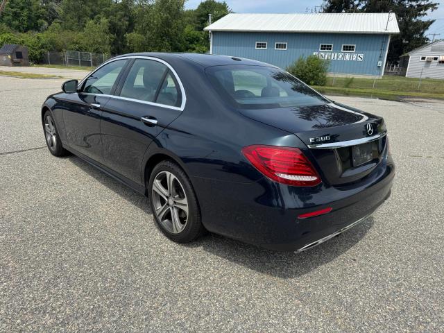 Sedans MERCEDES-BENZ E-CLASS 2017 Granatowy