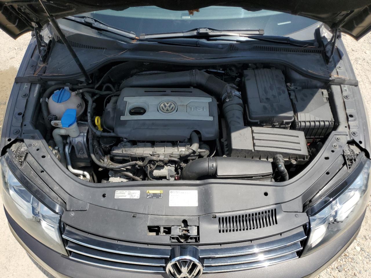 wvwfw8ah0fv003519 WVWFW8AH0FV003519 2015 Volkswagen Eos Lux