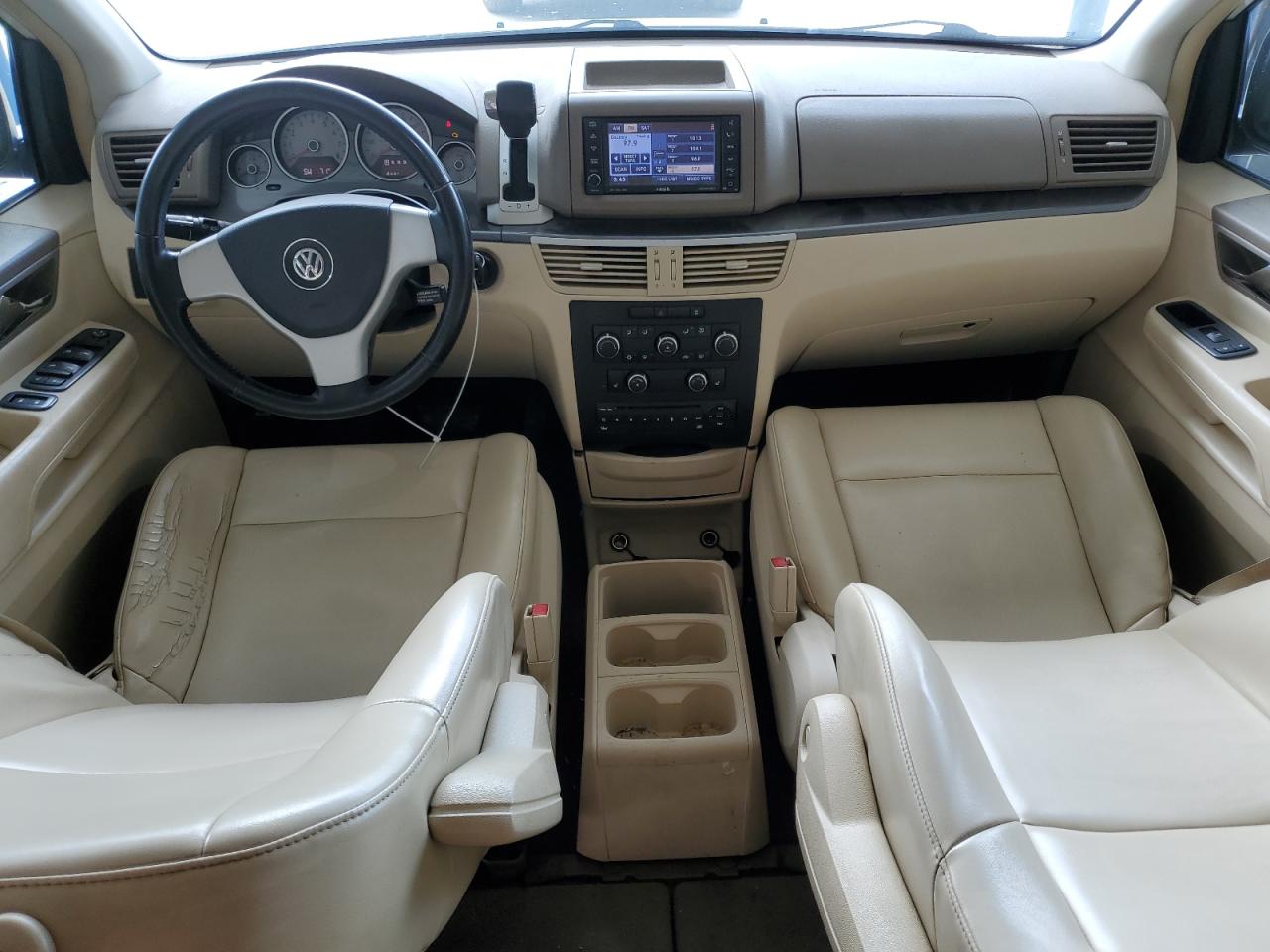 2010 Volkswagen Routan Se VIN: 2V4RW3D10AR294345 Lot: 64961955